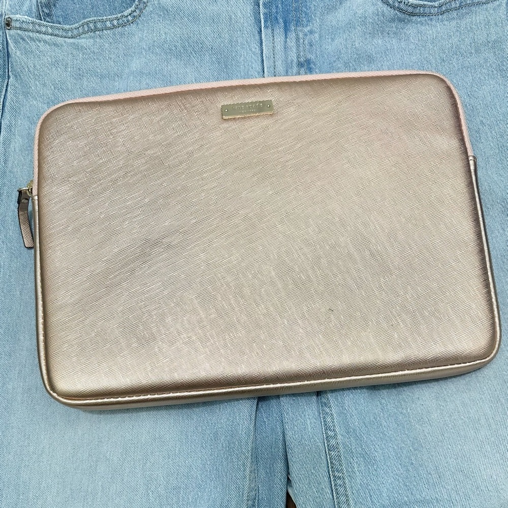 Kate Spade Rose gold/Pink Tablet/Ipad Laptop PC Sleeve Case Sleek Design